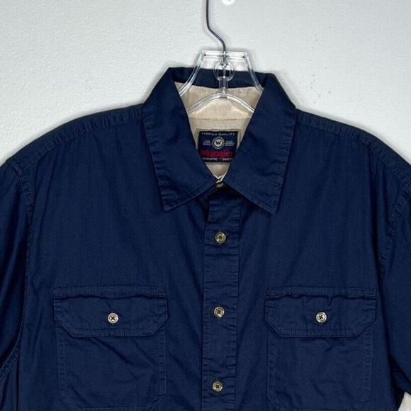 Wrangler Shirt Mens Medium Solid Blue Button Up Casual Utility Comfort - Picture 4 of 6